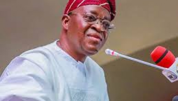 Gov. Oyetola directs council chairmen to hand over